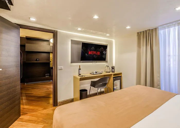At Luxury Navona 4*